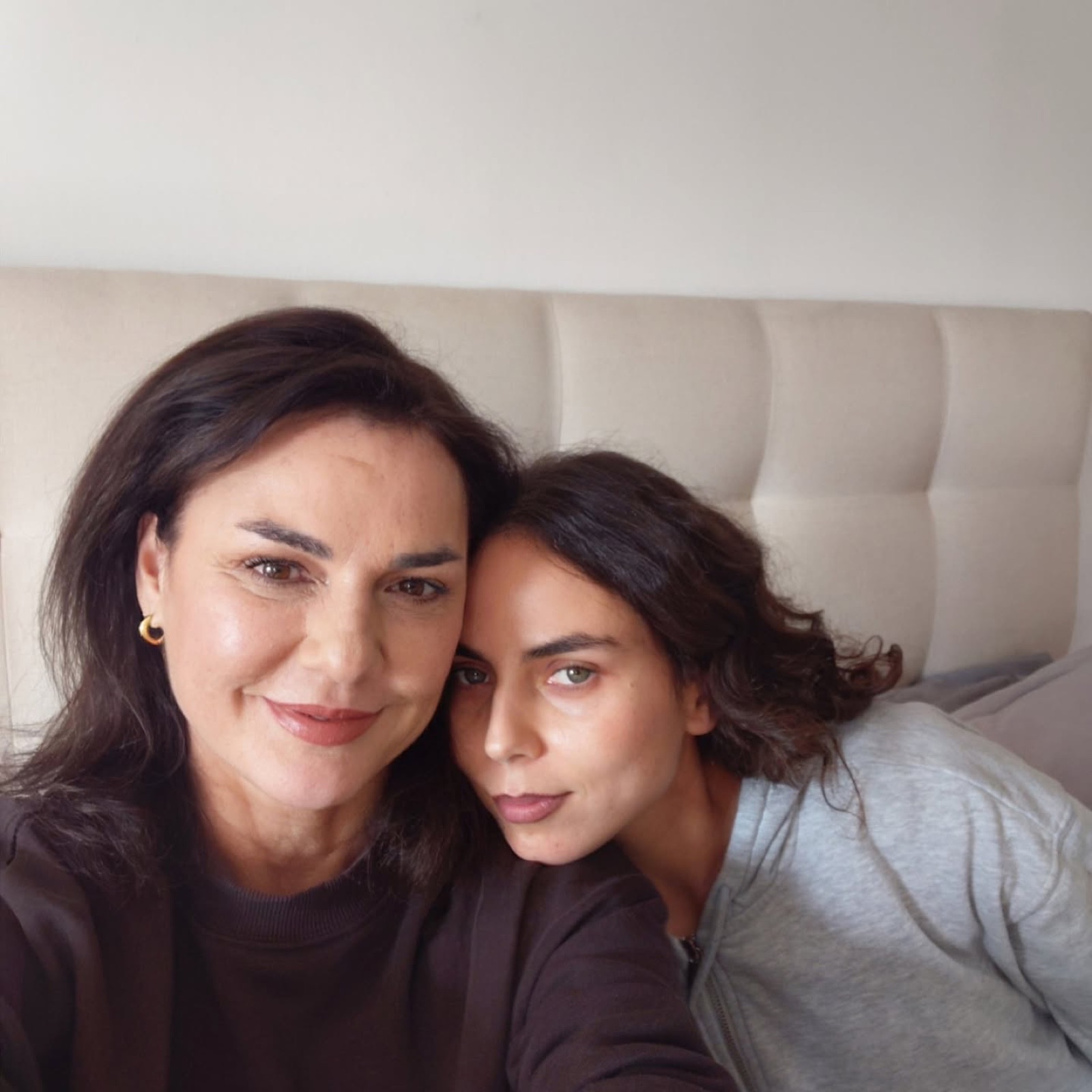 Berta Lasala junto a su hija